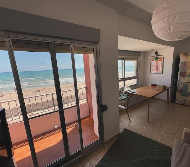 Frente Al Mar Appartement *
